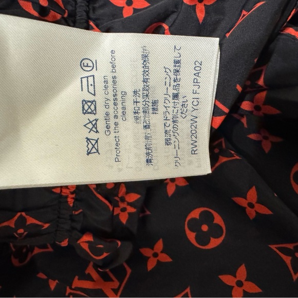 Louis Vuitton Black Pants with Red Monogram - Picture 15 of 15